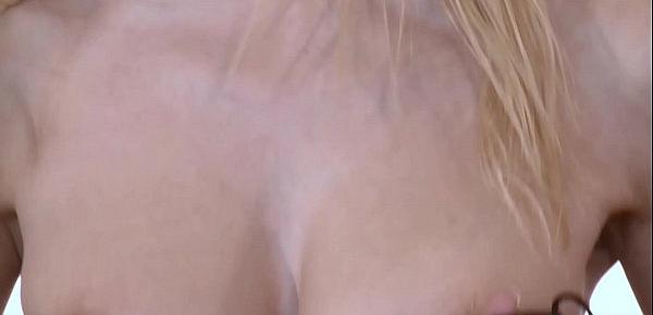  Blondie with Nice Rack gives Amazing Titjob and Wants the Jizz